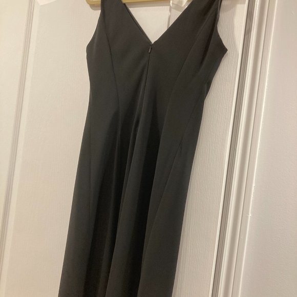 EVAN-PICONE black dress. Size 8 - Picture 4 of 7